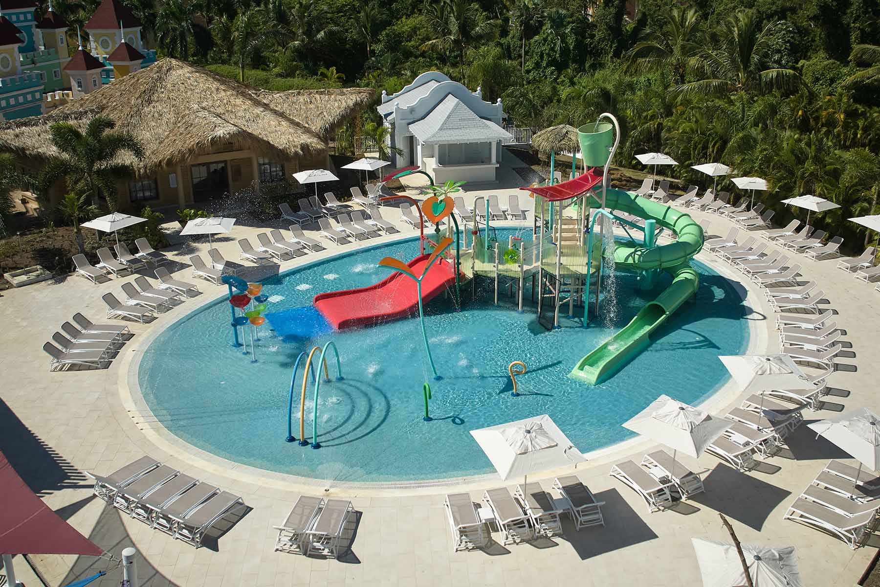 Things to do at Luxury Bahia Principe Esmeralda 4