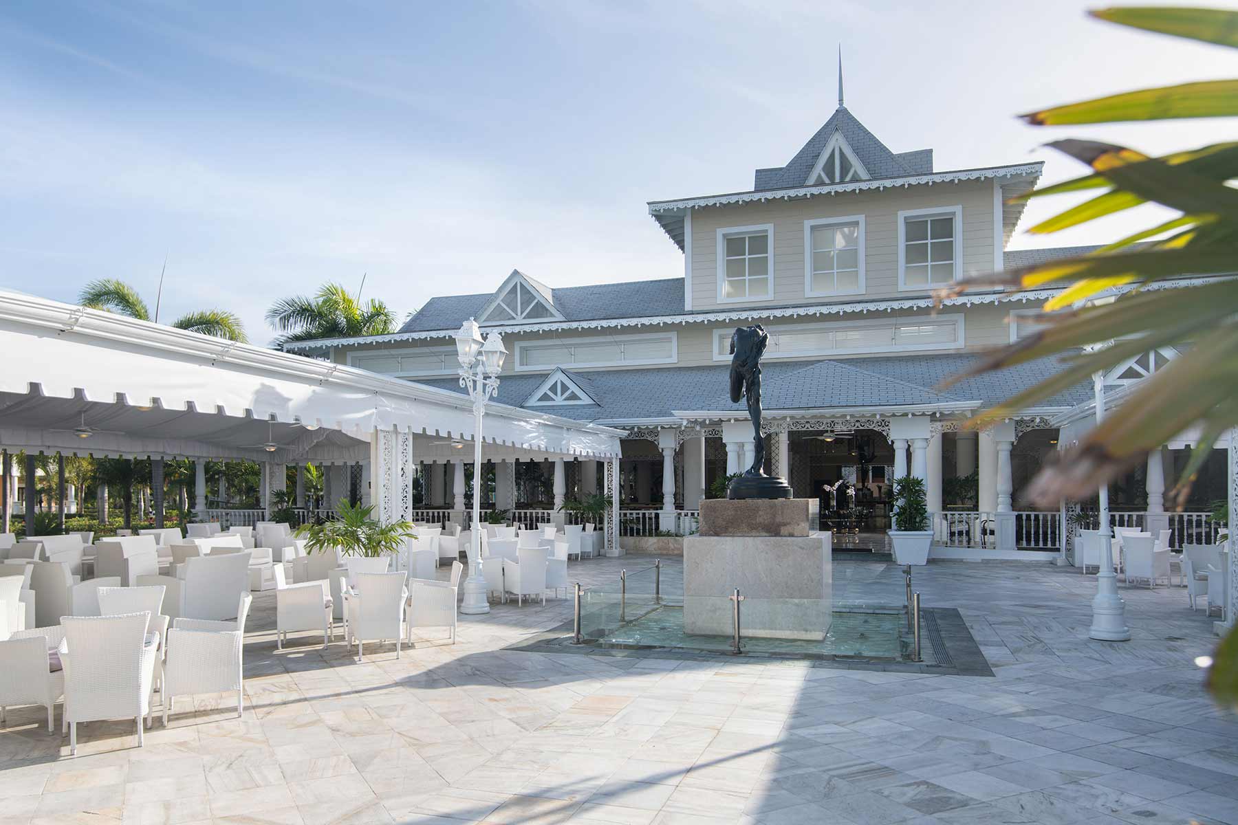 Gallery Image Grand Bahia Principe Aquamarine