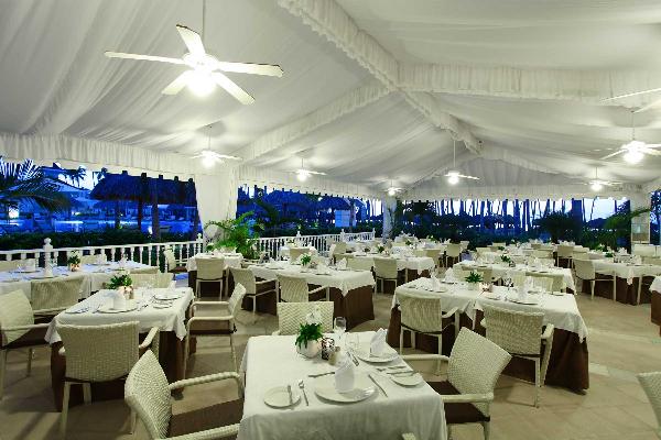 Los Corales Grill at Luxury Bahia Principe Bouganville Don Pablo Collection