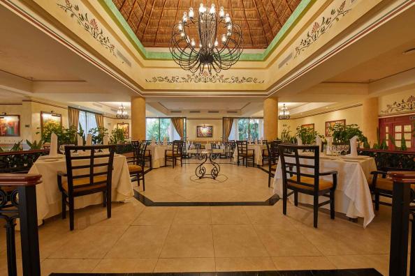 Le Gourmet Restaurant at Grand Bahia Principe Coba