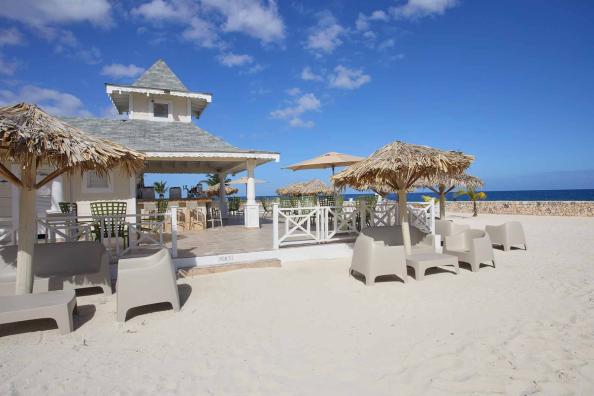 Beach Bar at Luxury Bahia Principe Runaway Bay Don Pablo Collection