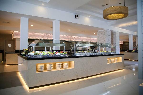 Acuario Restaurant at Luxury Bahia Principe Ambar Don Pablo Collection