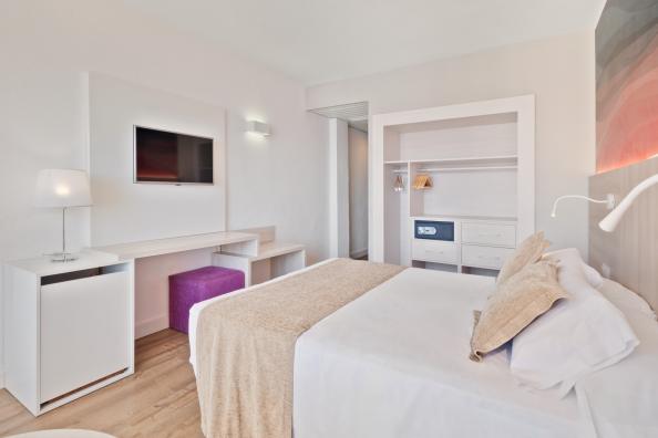 Standard Room at Bahia Principe Coral Playa 1